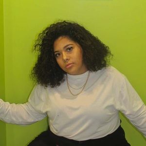 Meet your Posher, Yailine